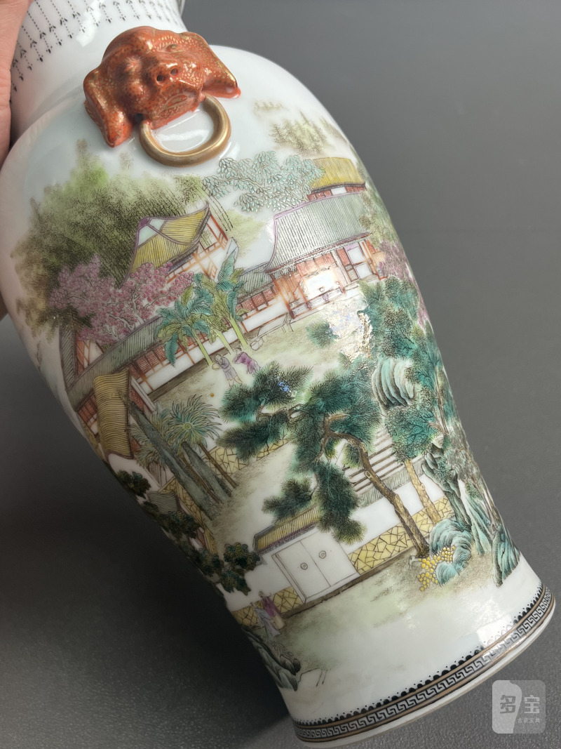 民国  粉彩山水人物双兽耳瓶 - 图8